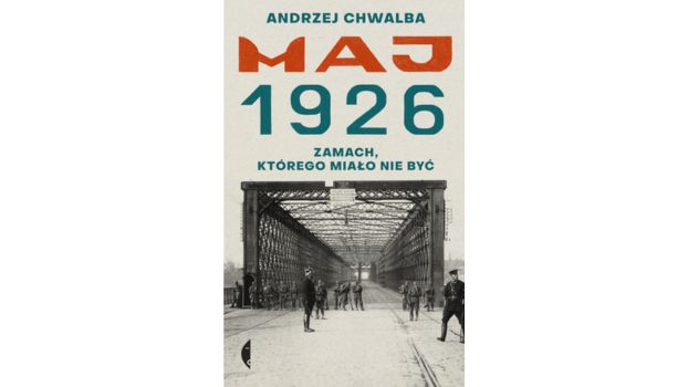 Maj 1926 |Recenzja